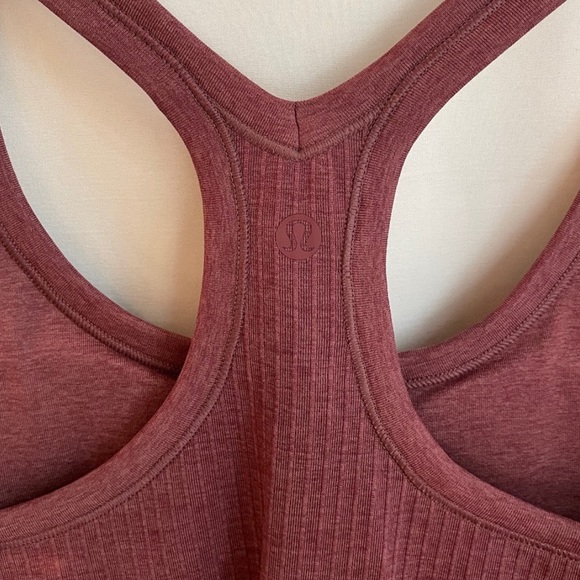 ❤️ Lululemon Ebb to Street Tank in Smoky Red Size 6 NWT - Picture 4 of 6